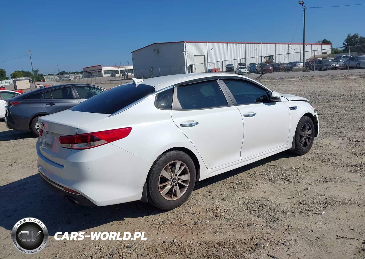 2017 Kia Optima Lx VIN:5XXGT4L39HG140027 - 4