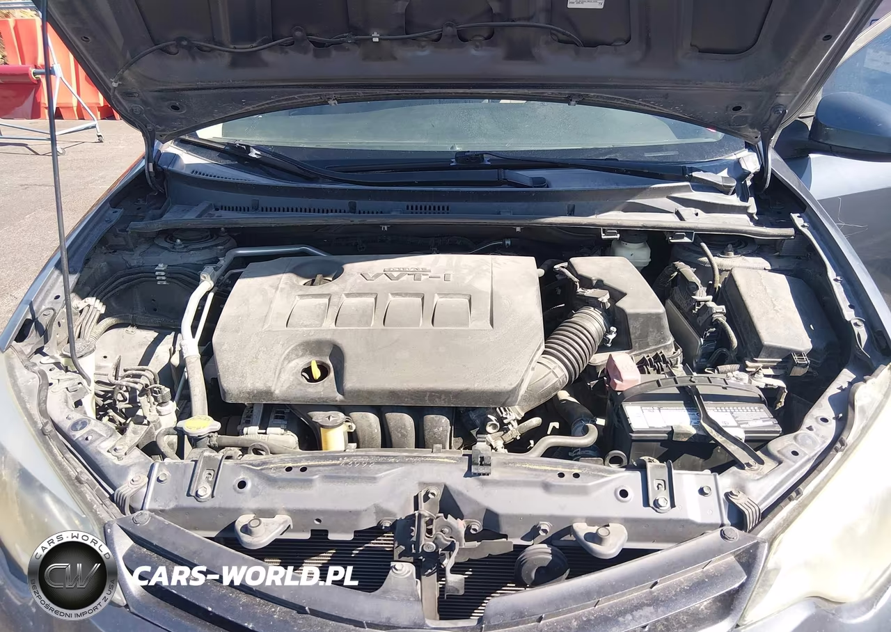 2015 Toyota Corolla Le VIN:5YFBURHE8FP219532 - 10