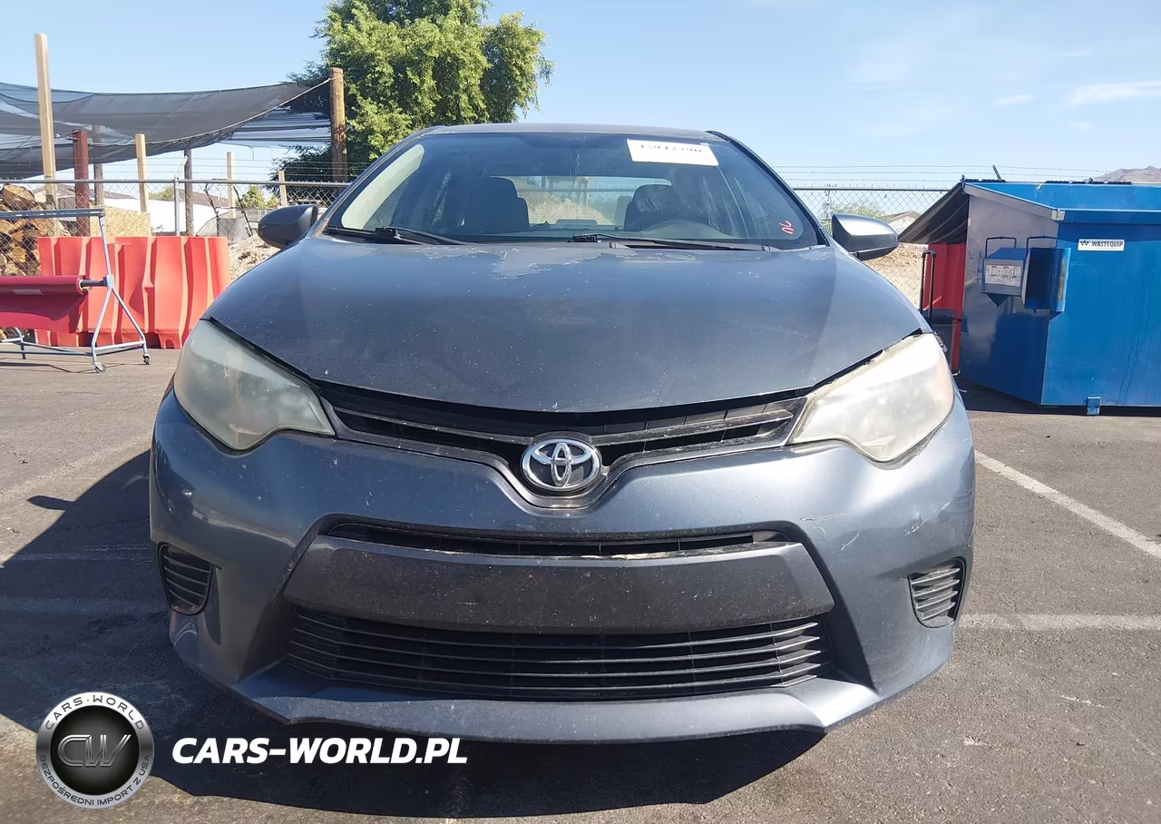 2015 Toyota Corolla Le VIN:5YFBURHE8FP219532 - 12