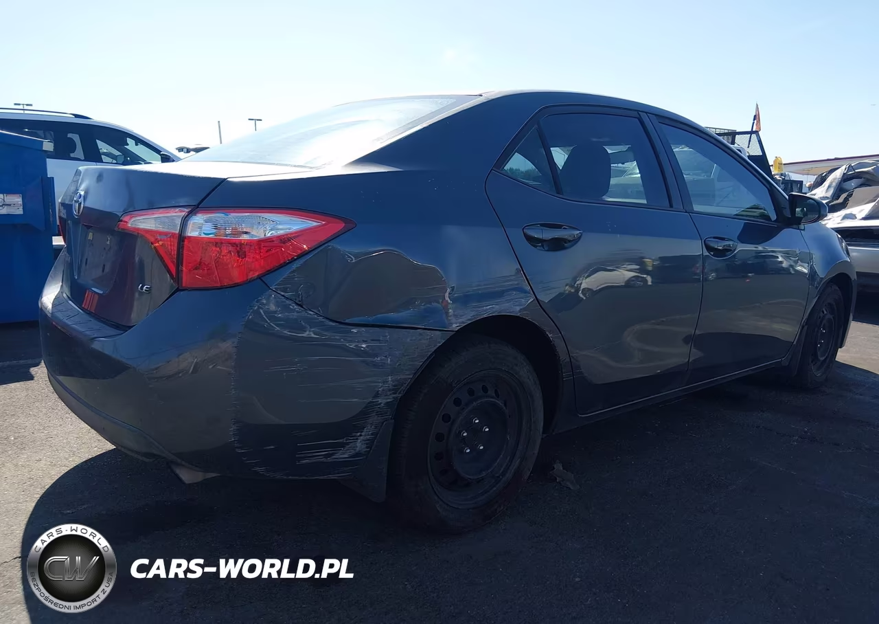 2015 Toyota Corolla Le VIN:5YFBURHE8FP219532 - 4
