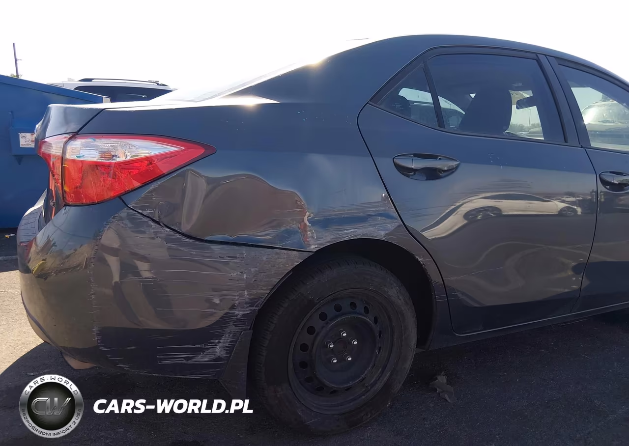 2015 Toyota Corolla Le VIN:5YFBURHE8FP219532 - 6