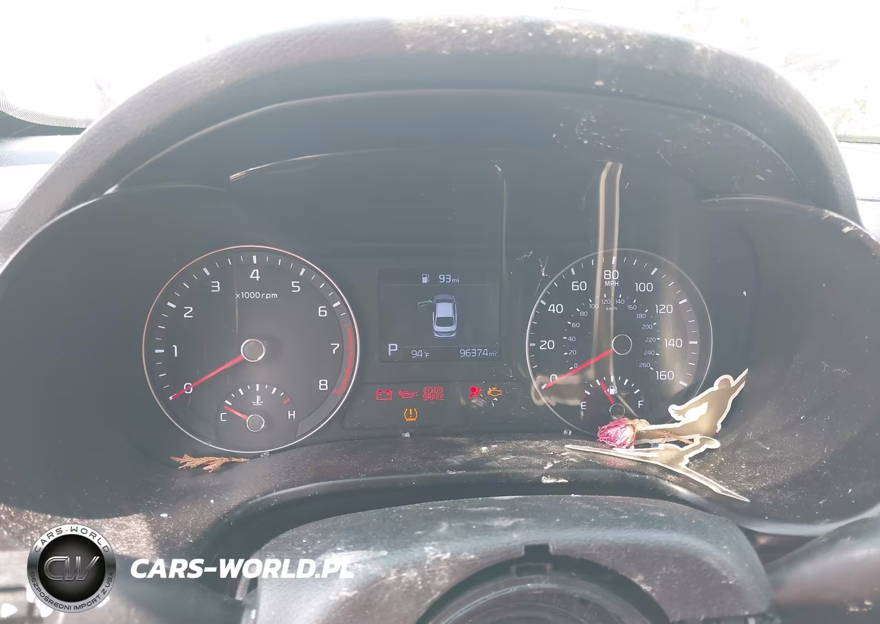 2019 Kia Forte S VIN:3KPF34AD0KE021015 - 7