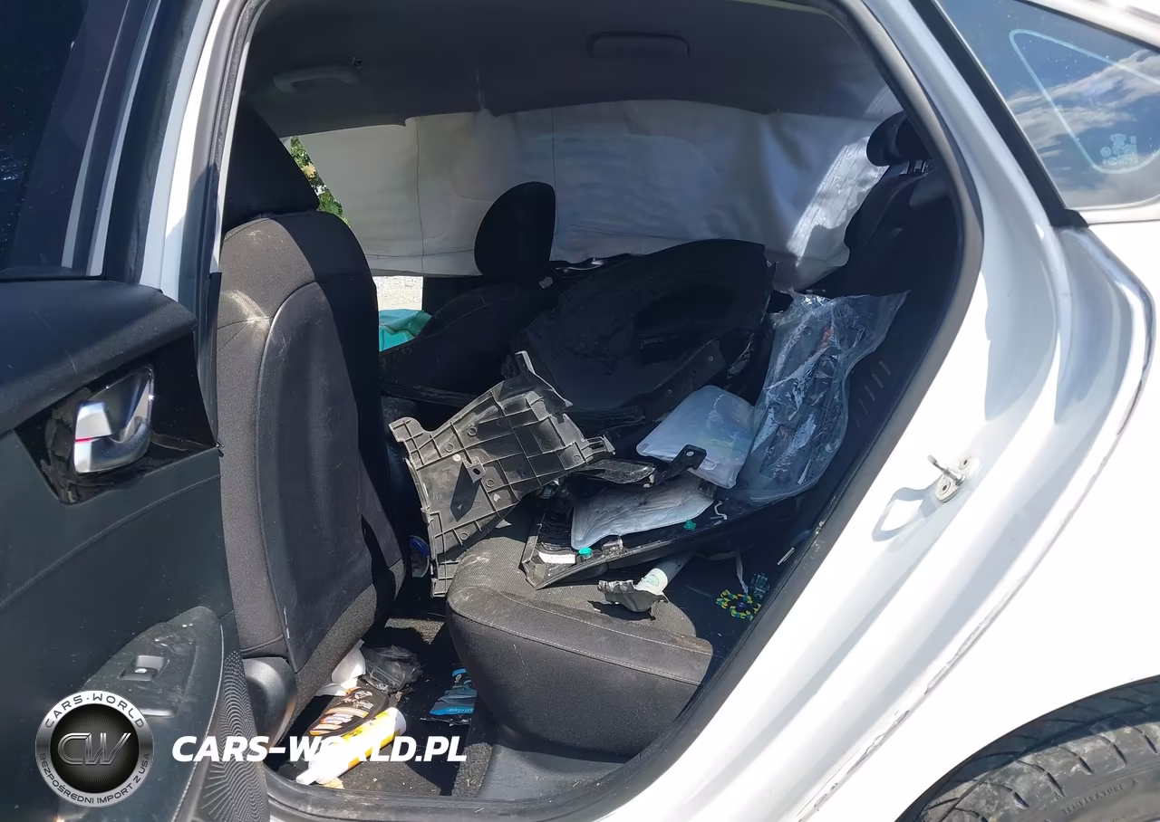 2019 Kia Forte S VIN:3KPF34AD0KE021015 - 8