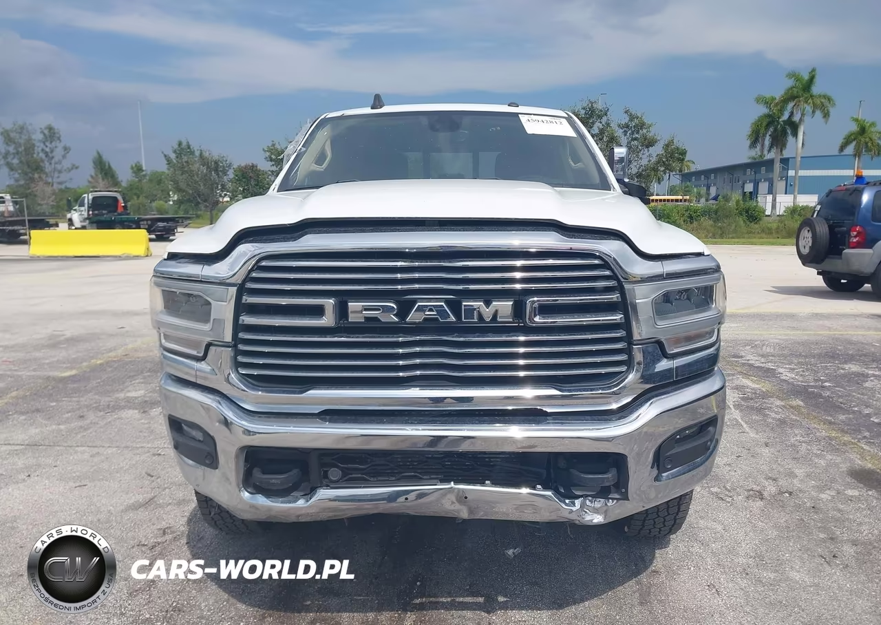 2022 Ram 3500 Laramie VIN:3C63R3JL1NG347795 - 13