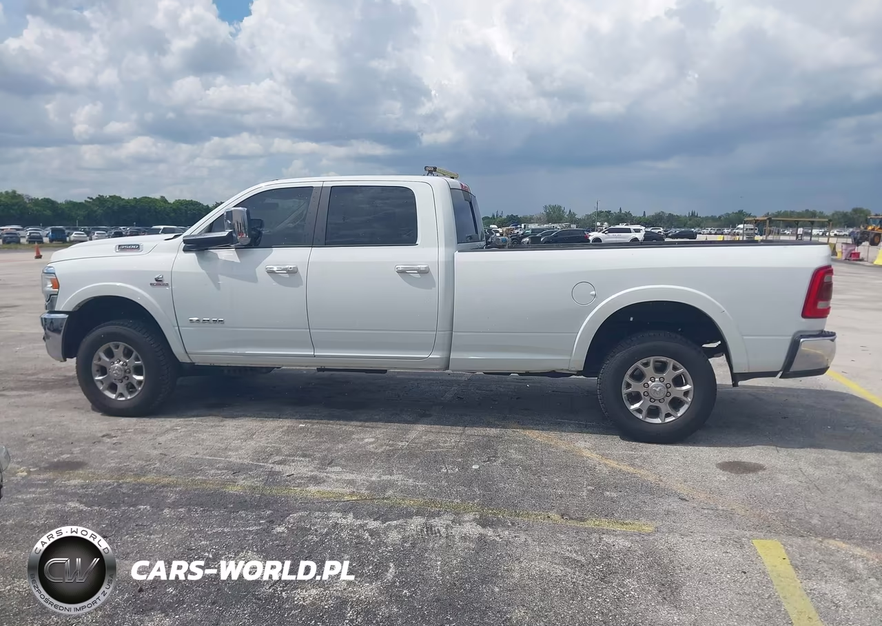 2022 Ram 3500 Laramie VIN:3C63R3JL1NG347795 - 15