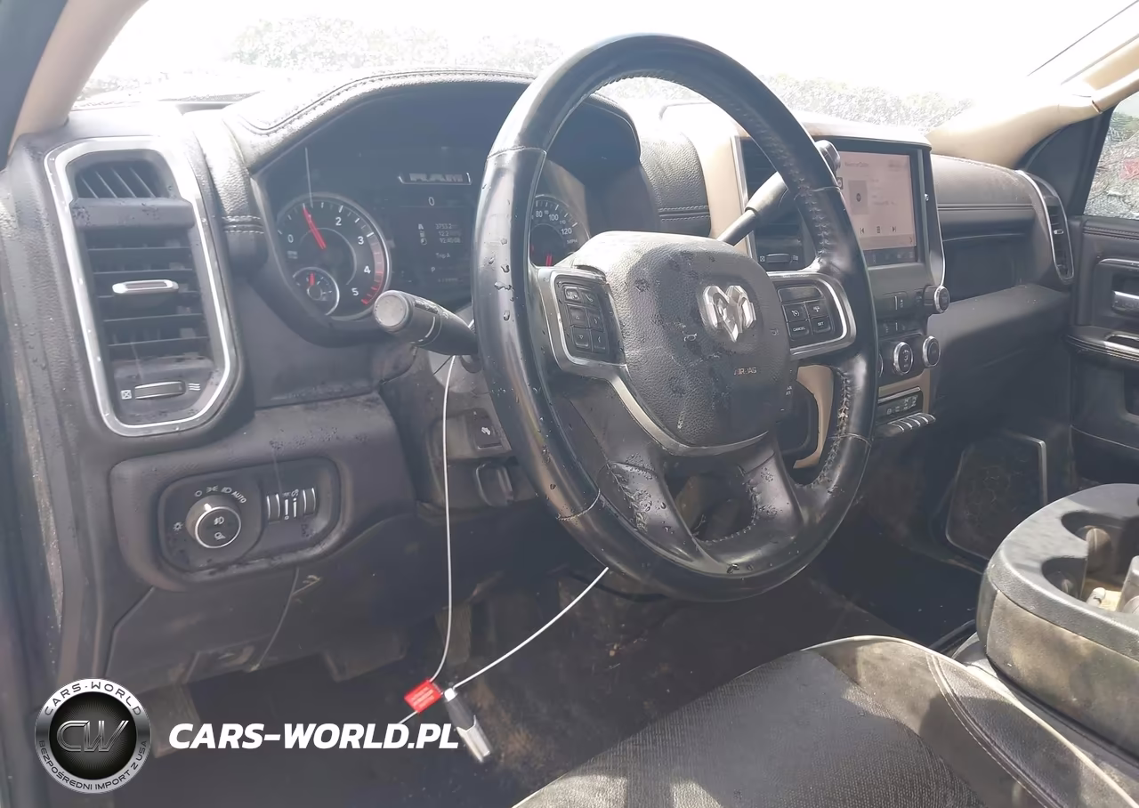 2022 Ram 3500 Laramie VIN:3C63R3JL1NG347795 - 6