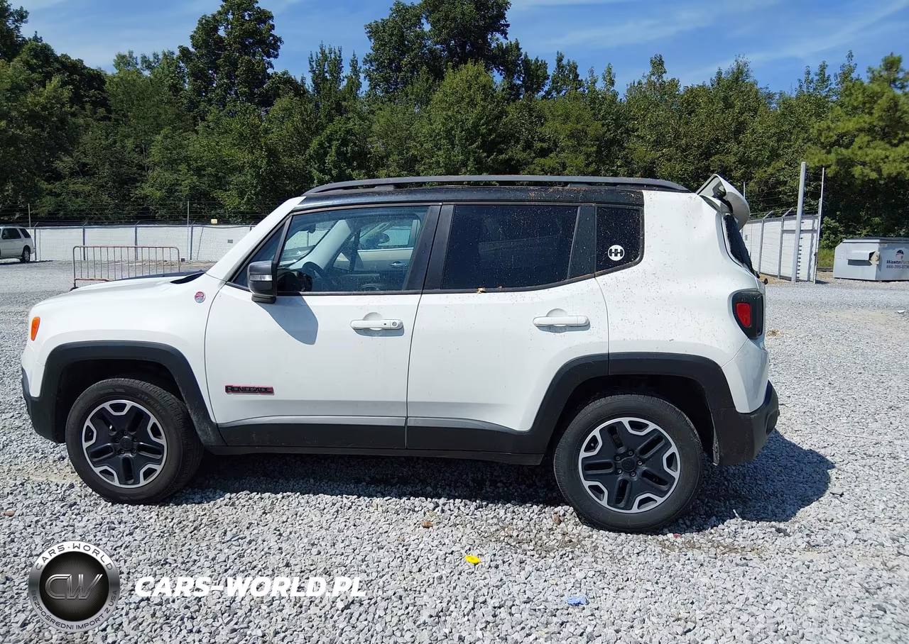 2015 Jeep Renegade Trailhawk VIN:ZACCJBCT8FPC35809 - 15