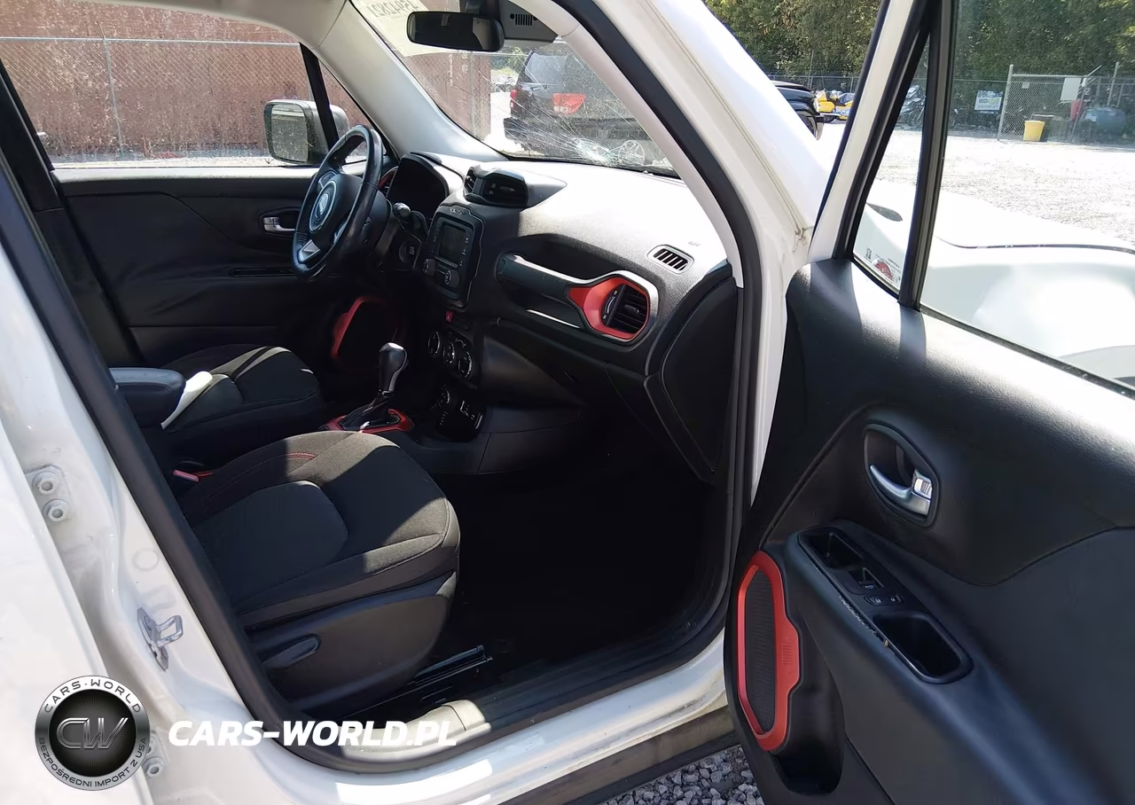 2015 Jeep Renegade Trailhawk VIN:ZACCJBCT8FPC35809 - 5