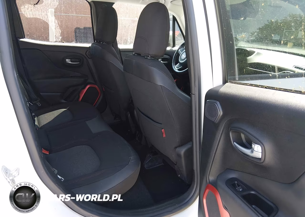 2015 Jeep Renegade Trailhawk VIN:ZACCJBCT8FPC35809 - 8