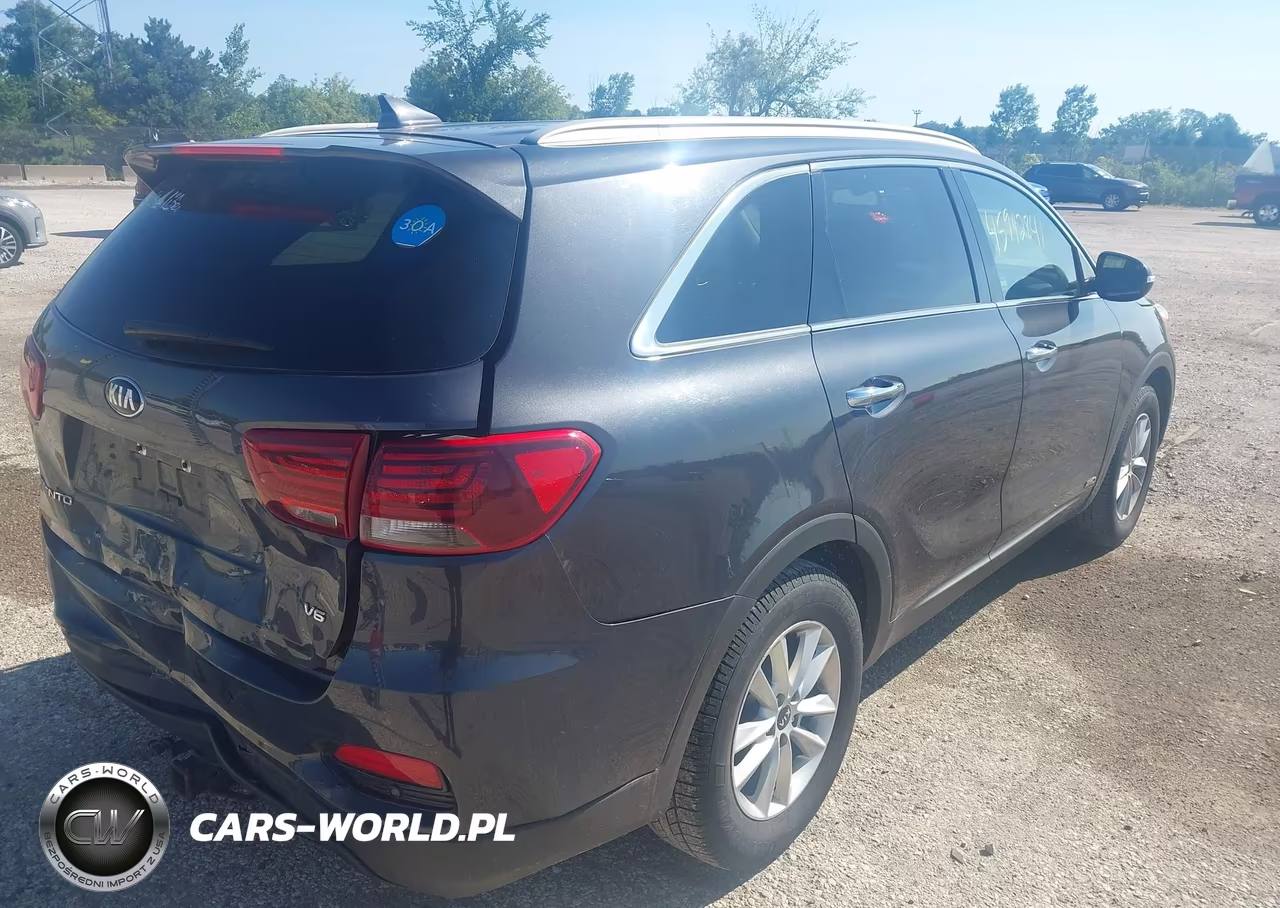 2019 Kia Sorento 3.3L Lx VIN:5XYPGDA52KG553208 - 4