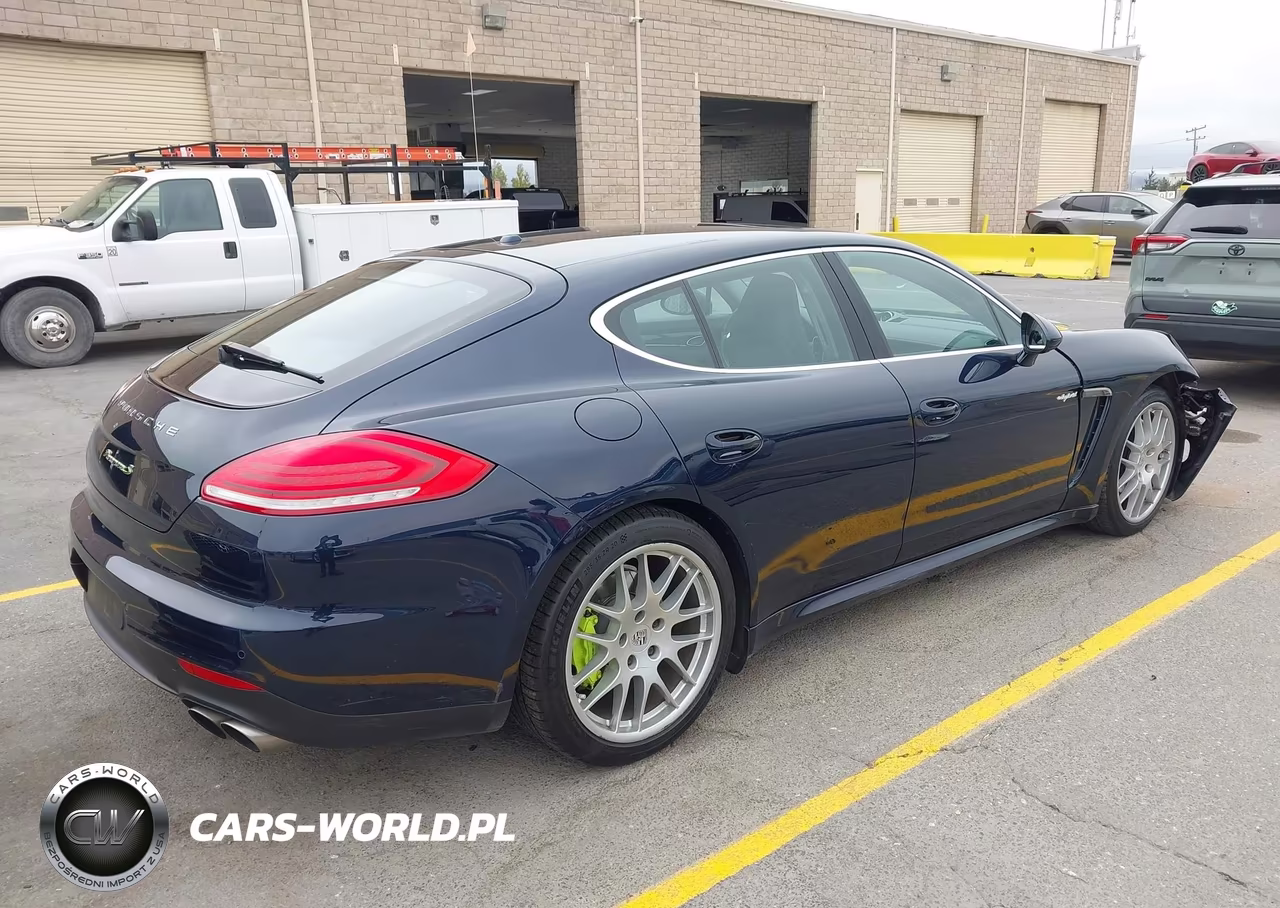 2016 Porsche Panamera E-Hybrid S VIN:WP0AD2A78GL040870 - 4