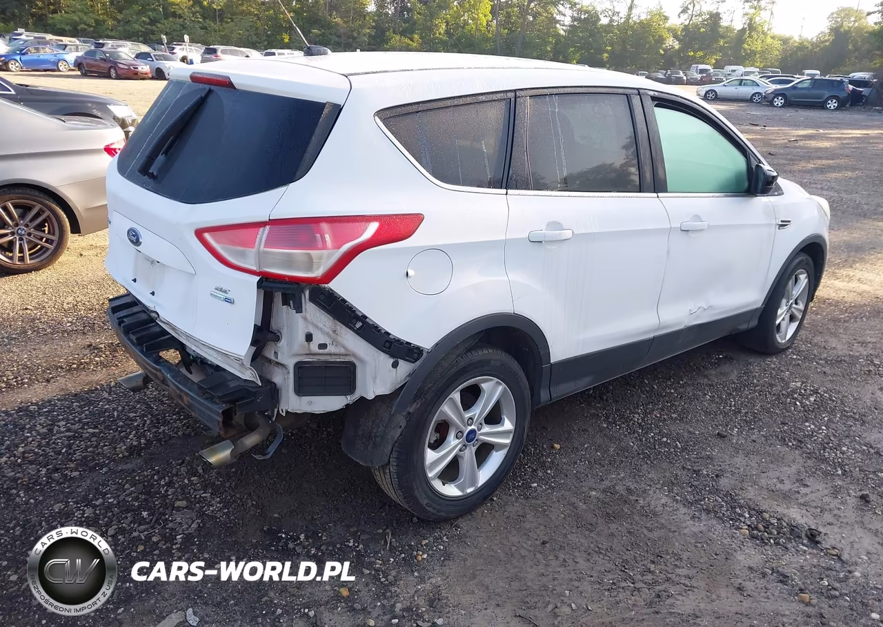2015 Ford Escape Se VIN:1FMCU9GXXFUA11657 - 4