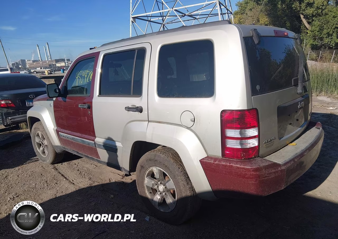 2008 Jeep Liberty Sport VIN:1J8GN28K38W198012 - 3