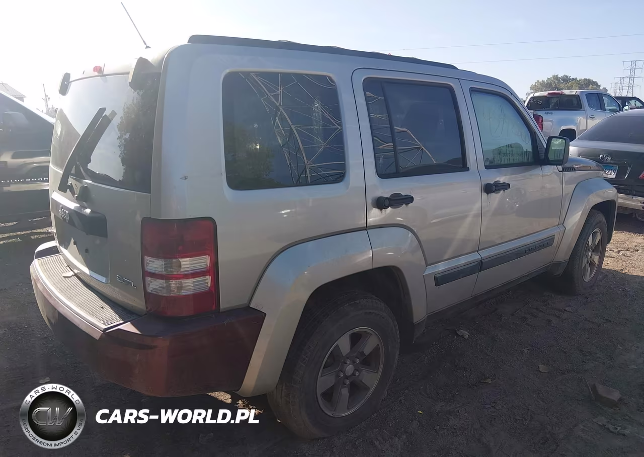 2008 Jeep Liberty Sport VIN:1J8GN28K38W198012 - 4