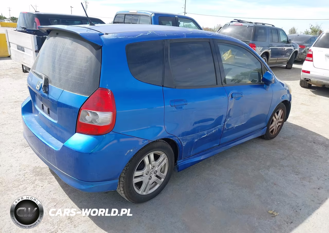 2008 Honda Fit Sport VIN:JHMGD38688S067828 - 4