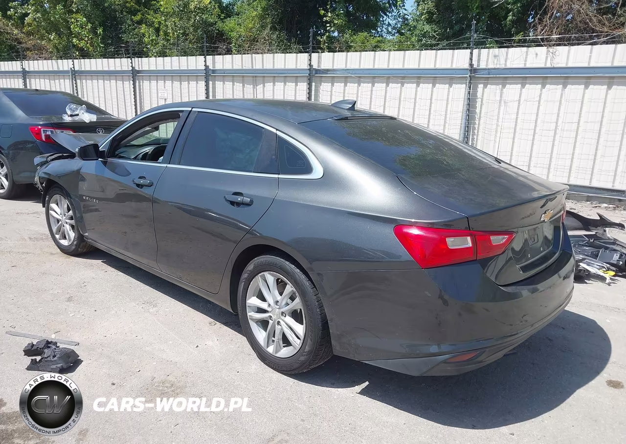 2018 Chevrolet Malibu Lt VIN:1G1ZD5ST1JF142638 - 3