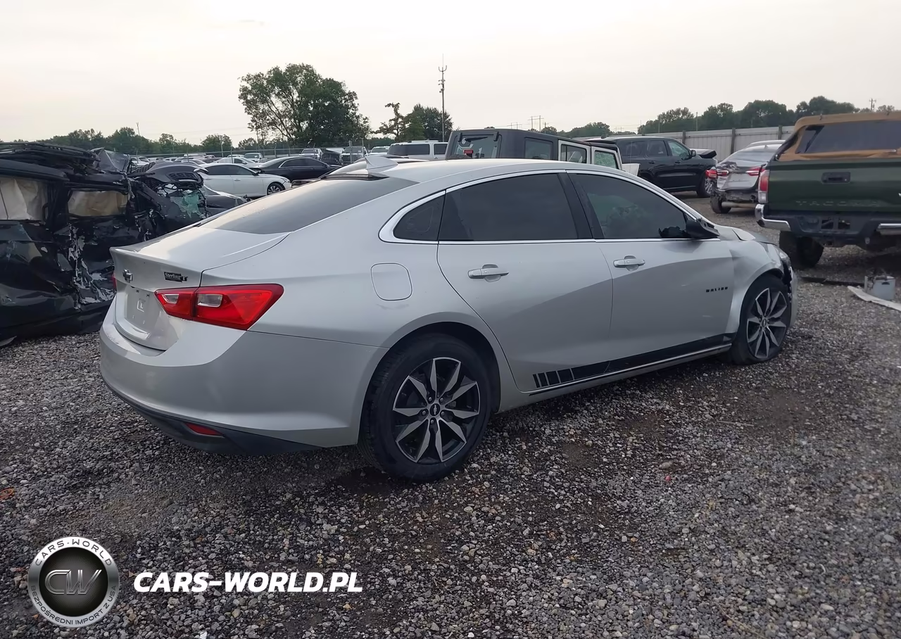 2018 Chevrolet Malibu Lt VIN:1G1ZD5ST4JF141628 - 4