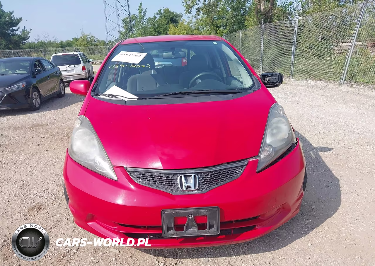 2012 Honda Fit VIN:JHMGE8H30CC037404 - 12