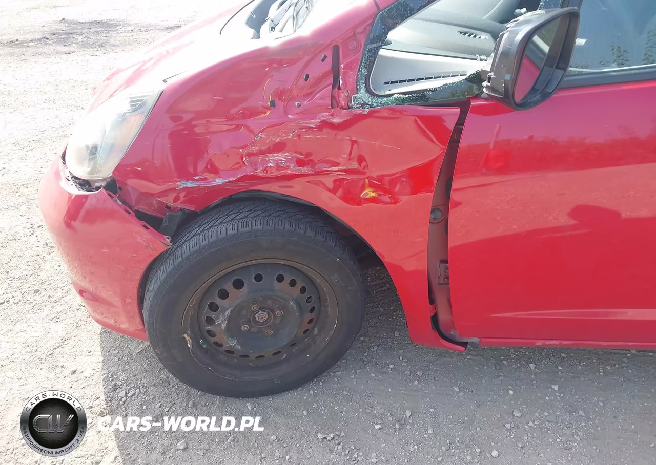 2012 Honda Fit VIN:JHMGE8H30CC037404 - 17