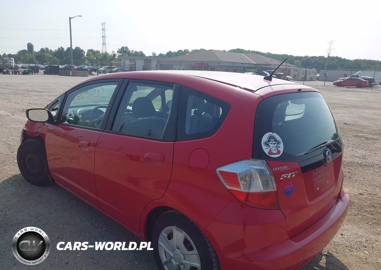 2012 Honda Fit VIN:JHMGE8H30CC037404 - 3