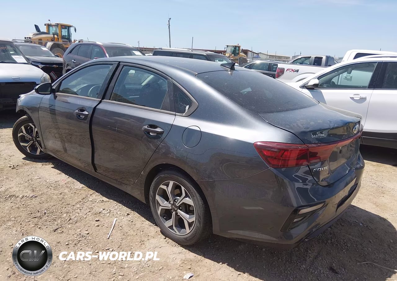 2021 Kia Forte Lxs VIN:3KPF24AD6ME264589 - 3
