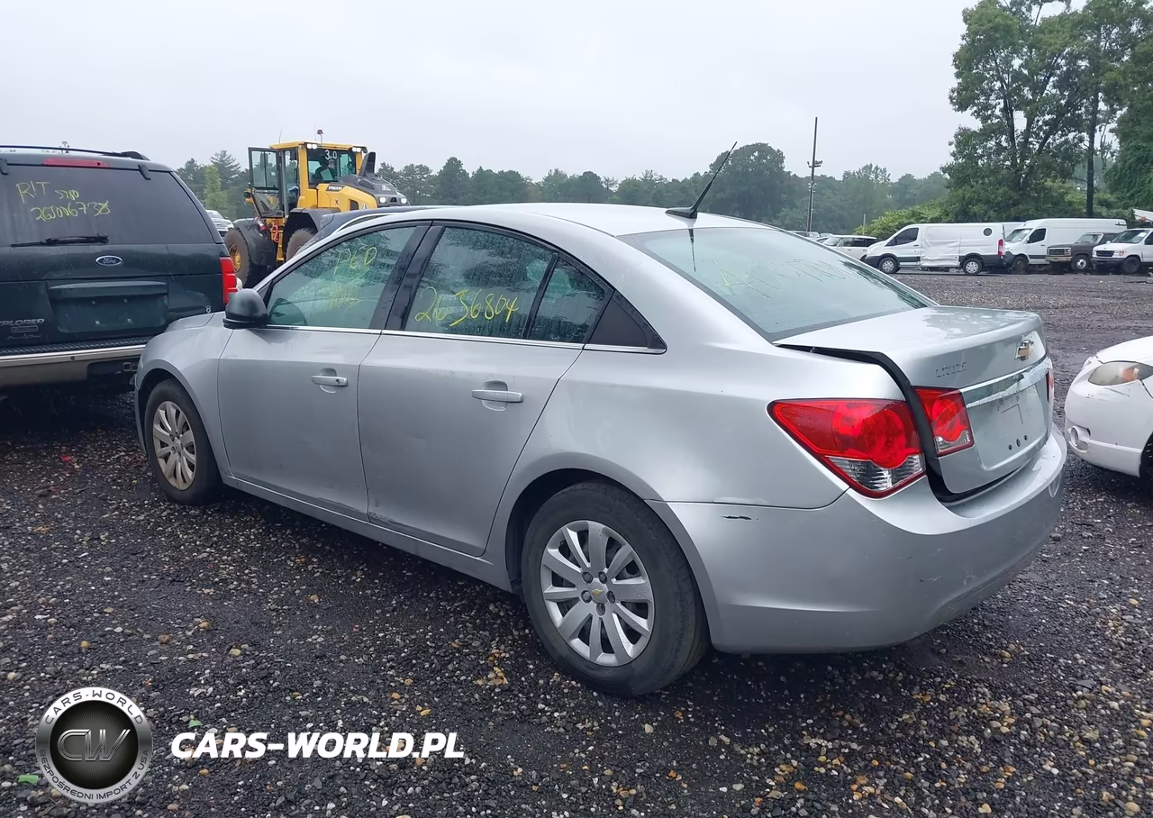 2011 Chevrolet Cruze Ls VIN:1G1PC5SH9B7134868 - 3