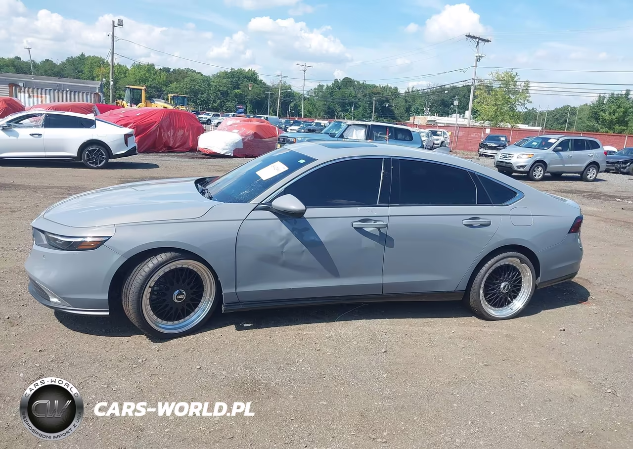 2024 Honda Accord Hybrid Touring VIN:1HGCY2F83RA055324 - 14