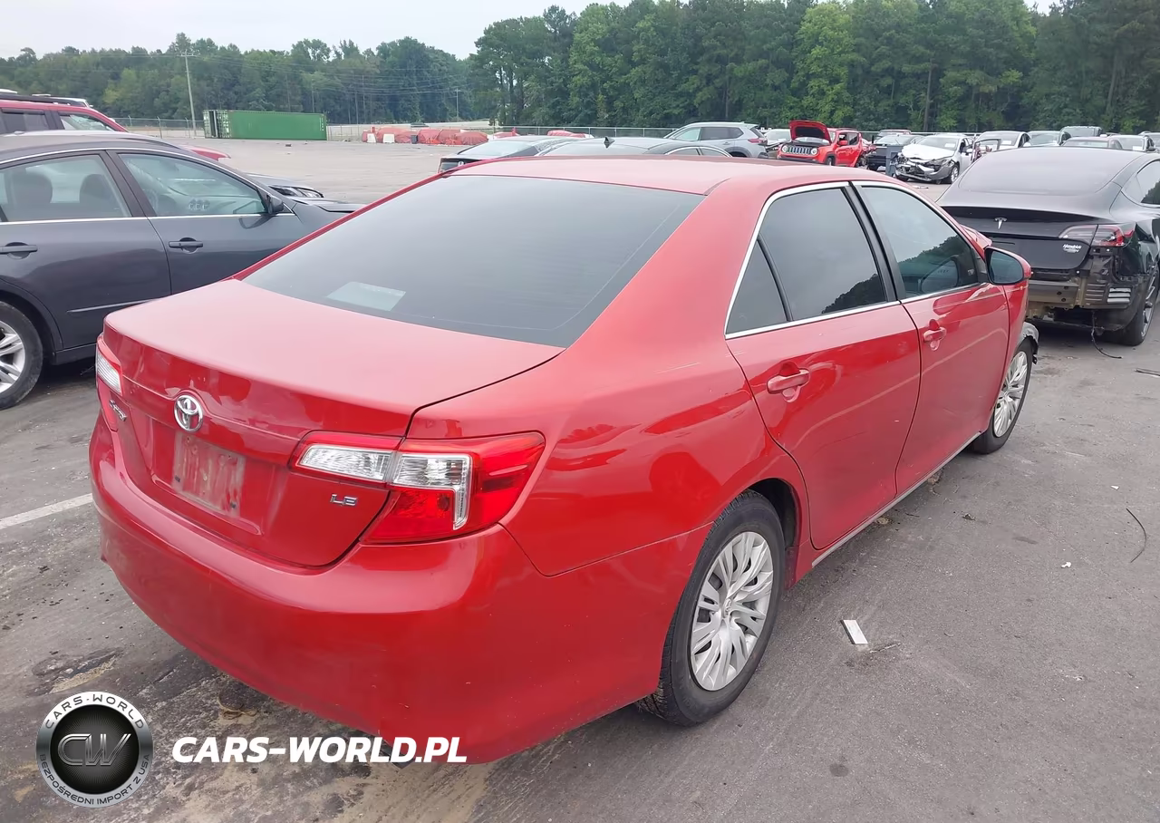 2013 Toyota Camry Le VIN:4T4BF1FK3DR284634 - 4