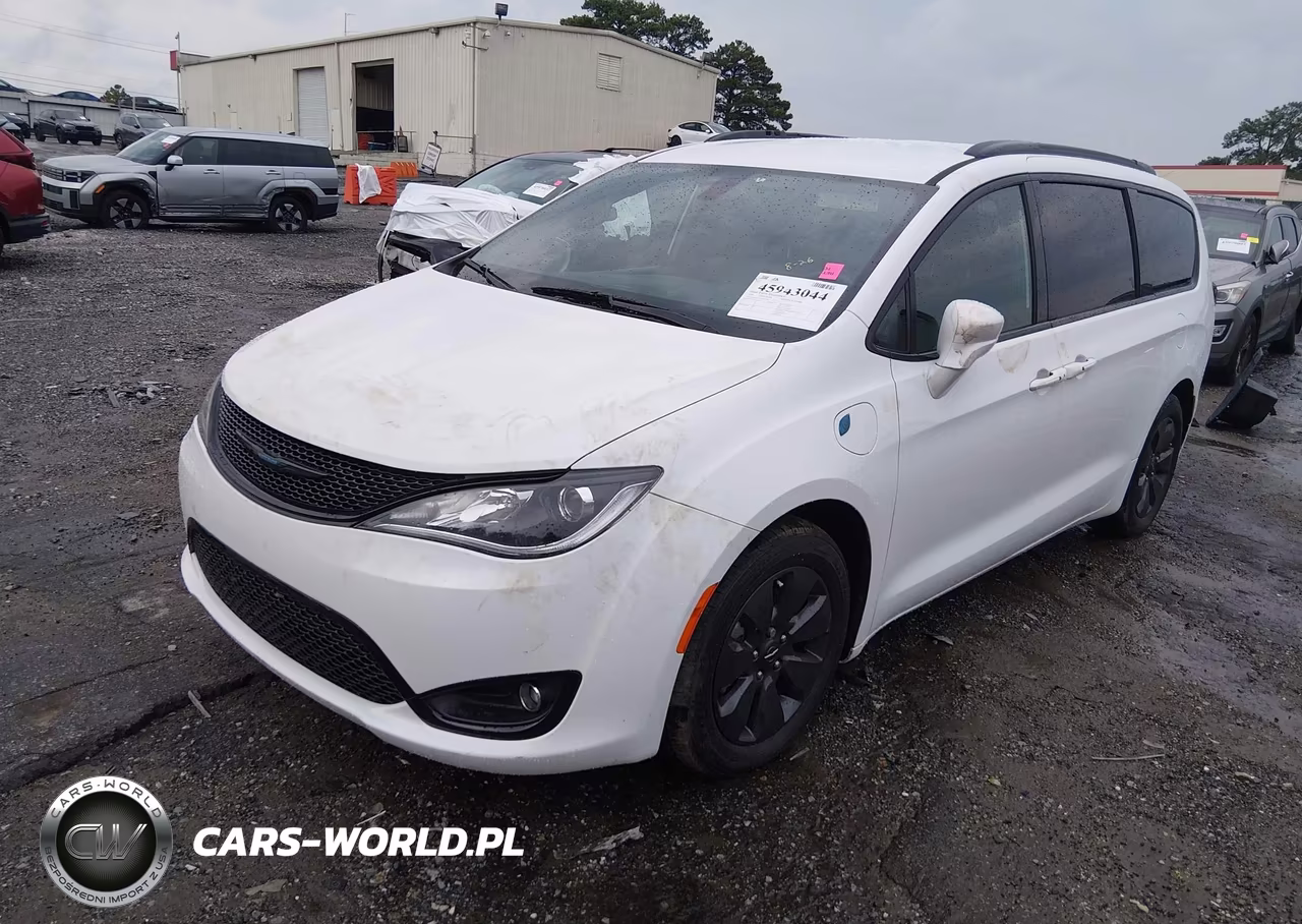 2020 Chrysler Pacifica Hybrid Touring L VIN:2C4RC1L75LR263348 - 2