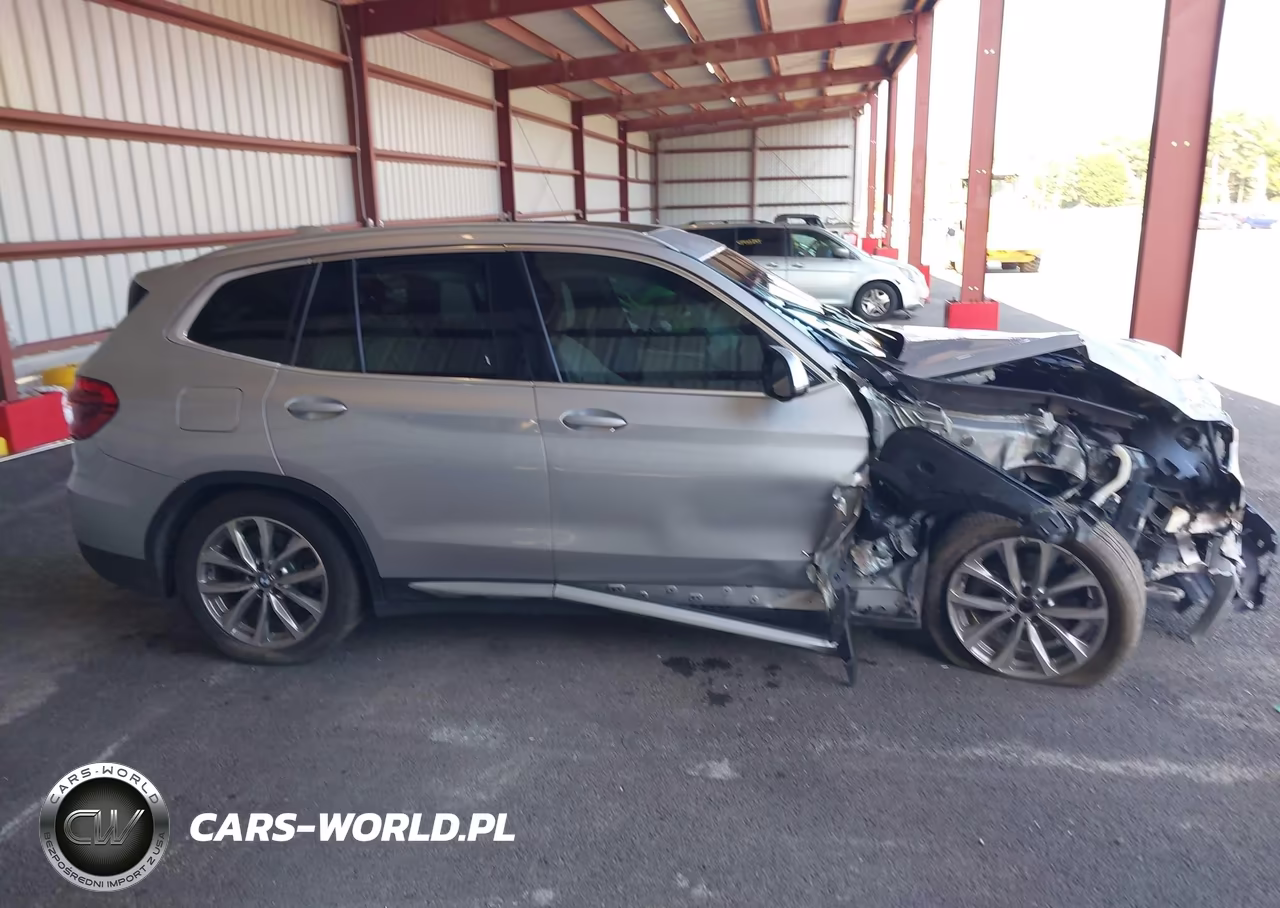 2018 BMW X3 xDrive30I VIN:5UXTR9C54JLD61165 - 13