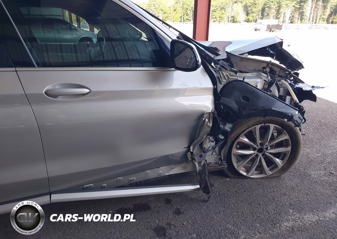 2018 BMW X3 xDrive30I VIN:5UXTR9C54JLD61165 - 18