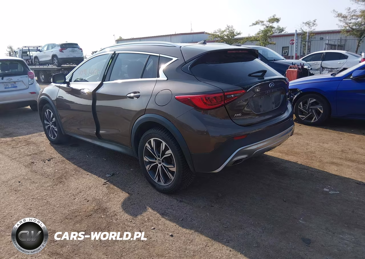 2018 Infiniti Qx30 Luxury VIN:SJKCH5CR4JA043987 - 3