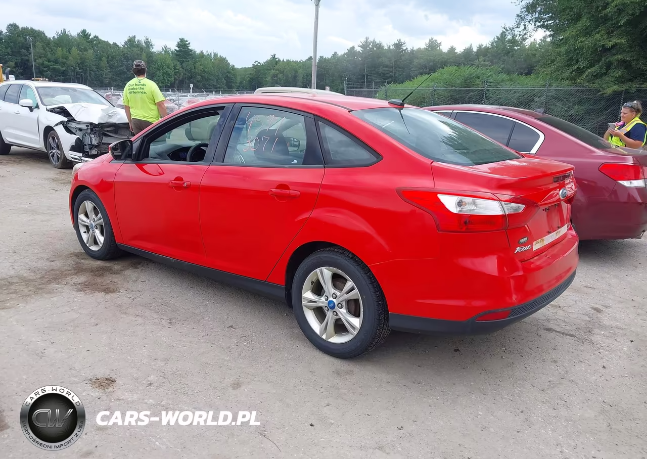 2013 Ford Focus Se VIN:1FADP3F26DL279360 - 3