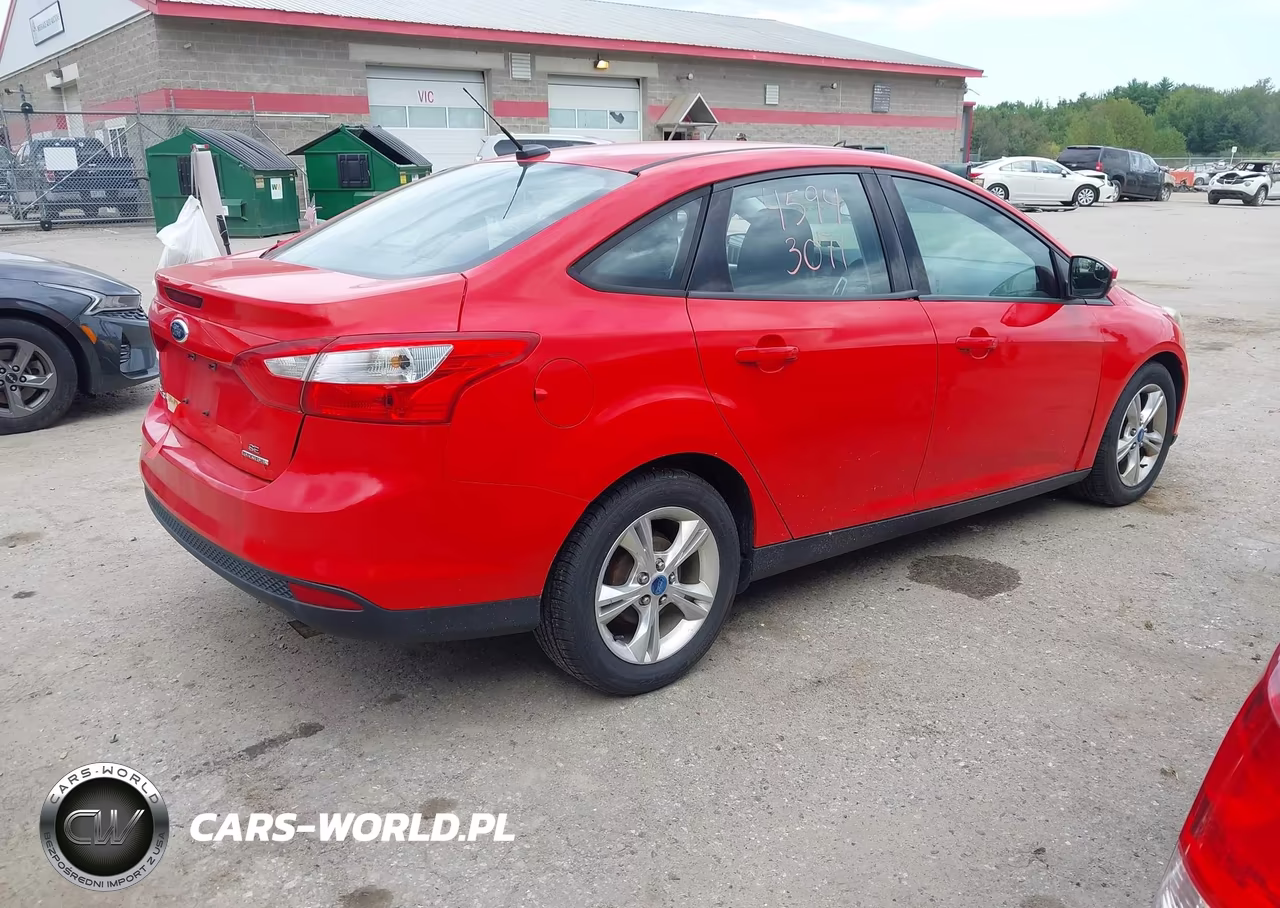 2013 Ford Focus Se VIN:1FADP3F26DL279360 - 4