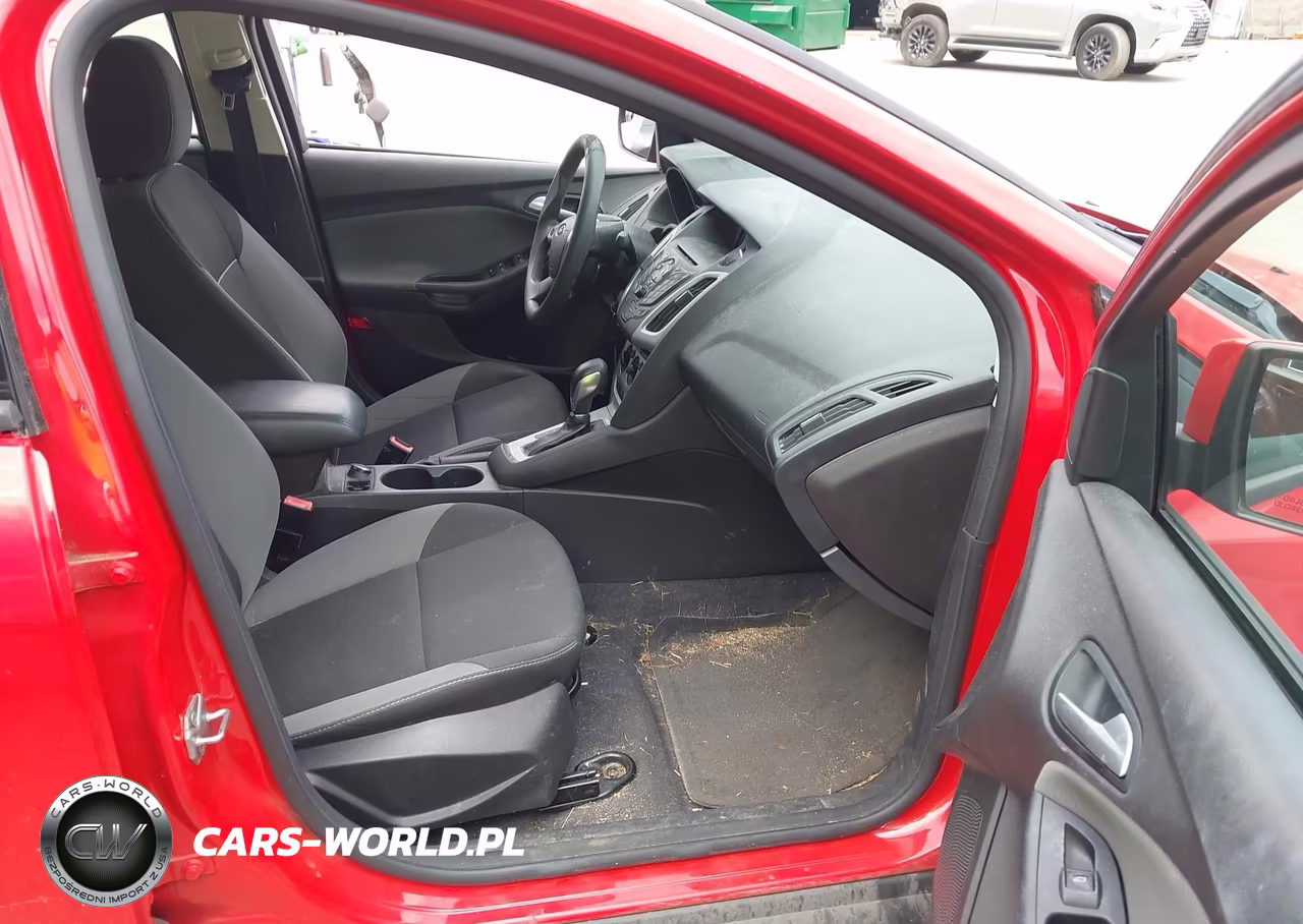 2013 Ford Focus Se VIN:1FADP3F26DL279360 - 5