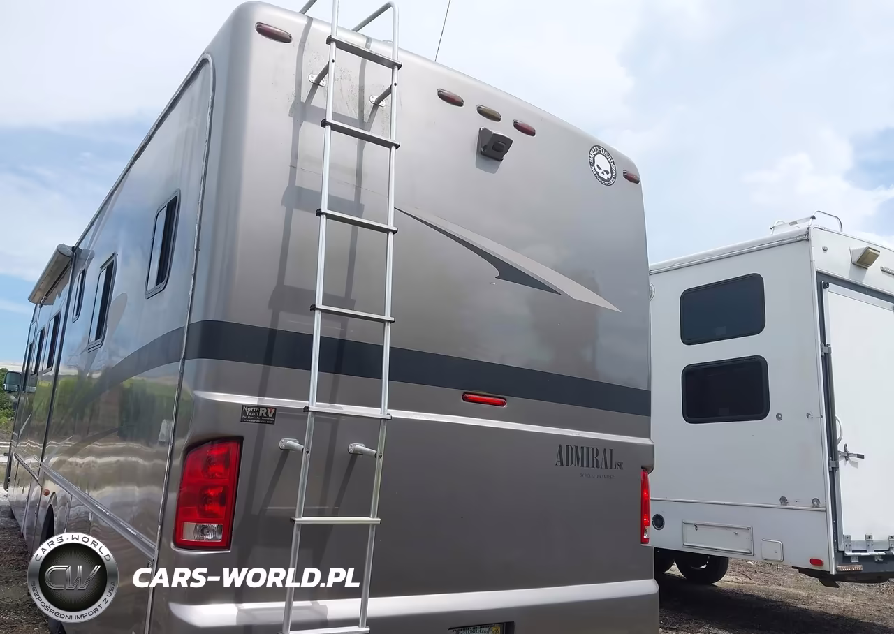 2005 Workhorse Custom Chassis Motorhome Chassis W22 VIN:5B4MP67GX53411890 - 16