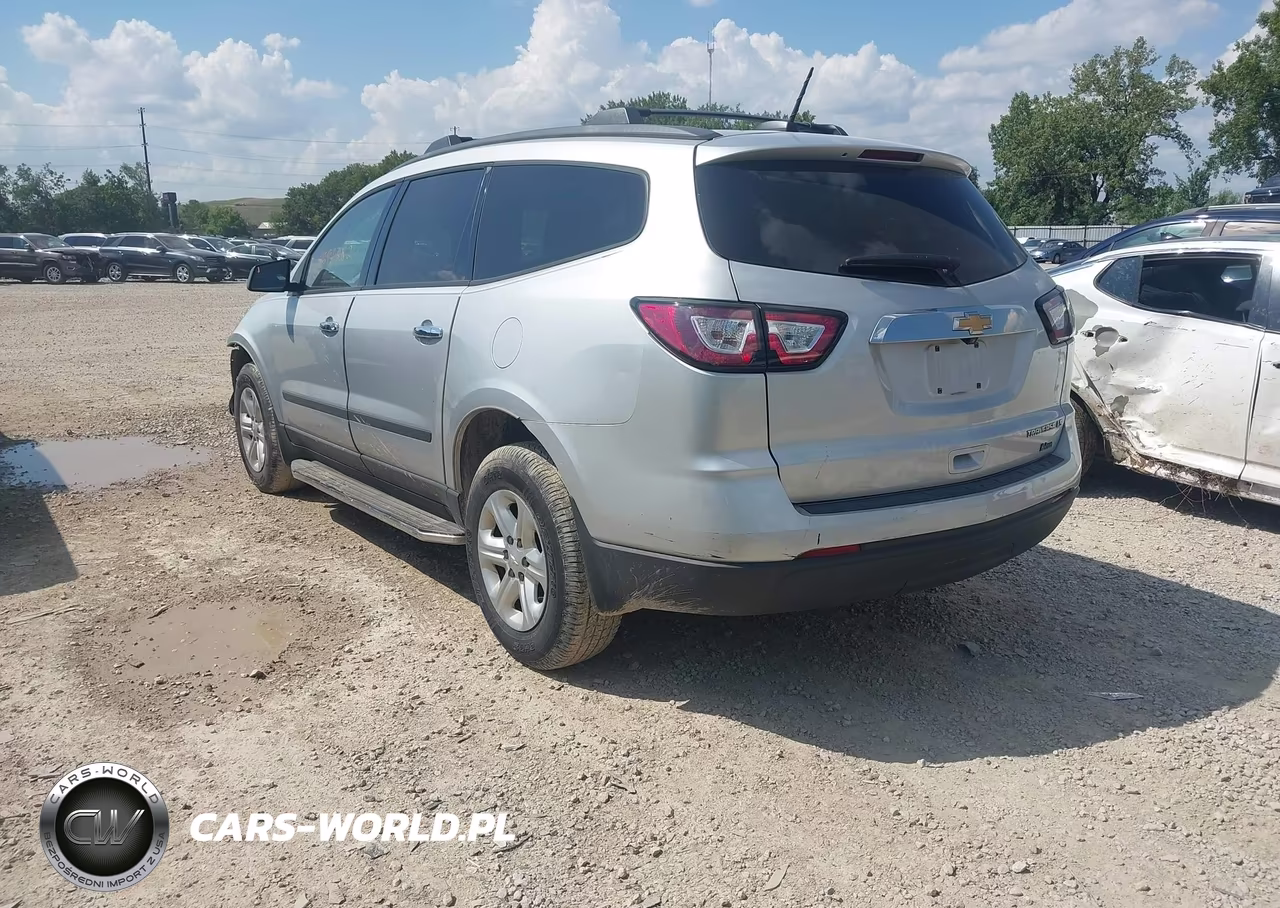 2016 Chevrolet Traverse Ls VIN:1GNKRFKD0GJ304796 - 3