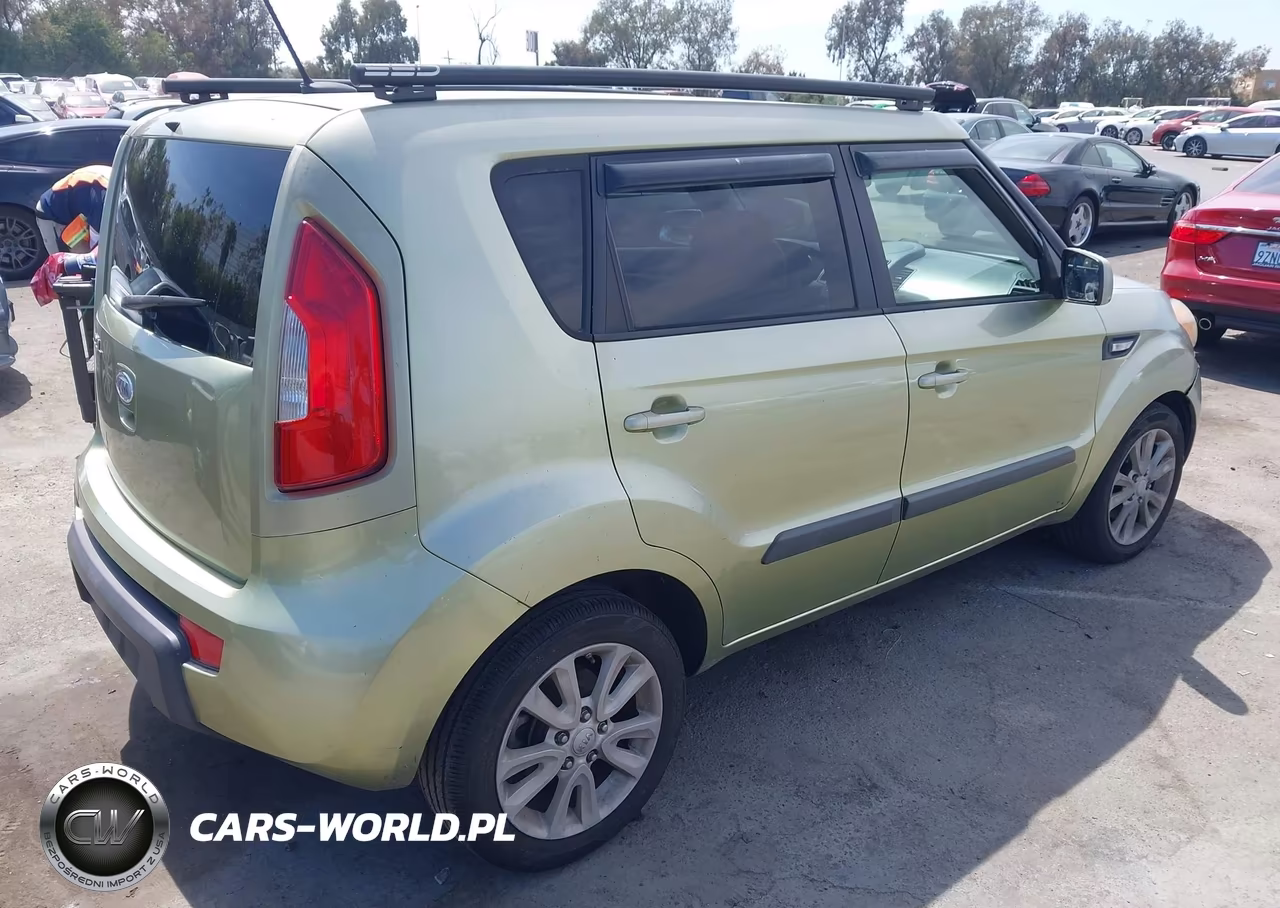 2013 Kia Soul VIN:KNDJT2A52D7561587 - 4