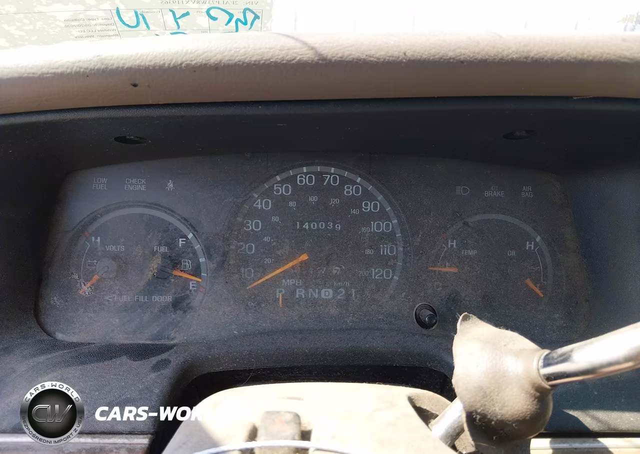1997 Ford Crown Victoria VIN:2FALP73W8VX119365 - 7