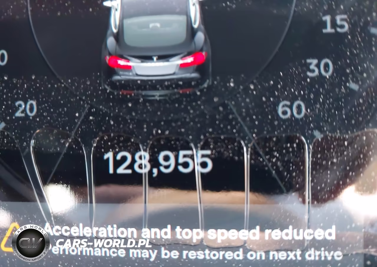 2014 Tesla Model S VIN:5YJSA1S10EFP41095 - 16