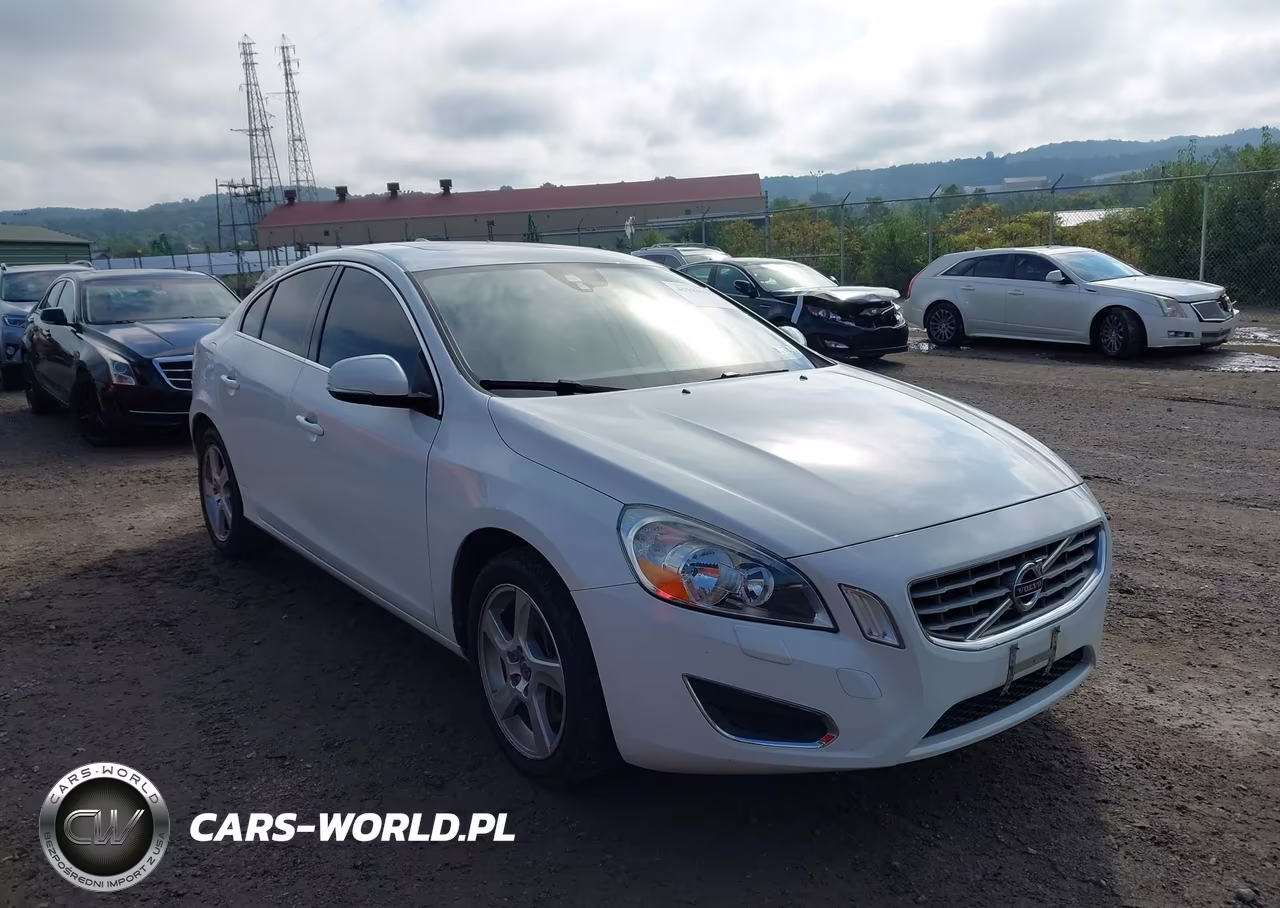 2012 Volvo S60 T5-T5 W-Moonroof