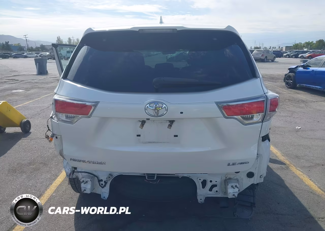 2016 Toyota Highlander Le Plus V6 VIN:5TDBKRFH5GS304467 - 17