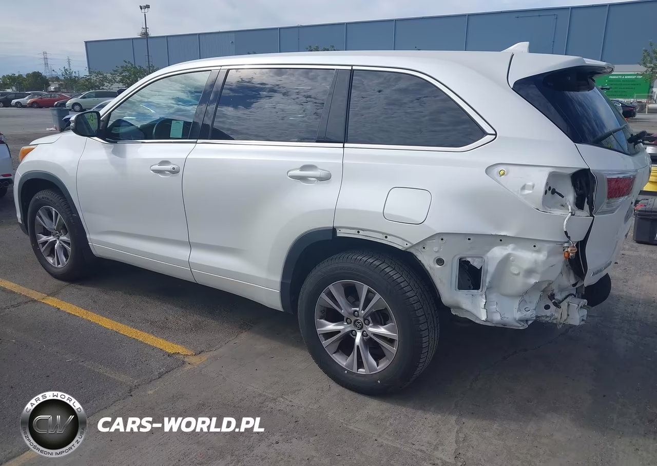 2016 Toyota Highlander Le Plus V6 VIN:5TDBKRFH5GS304467 - 3