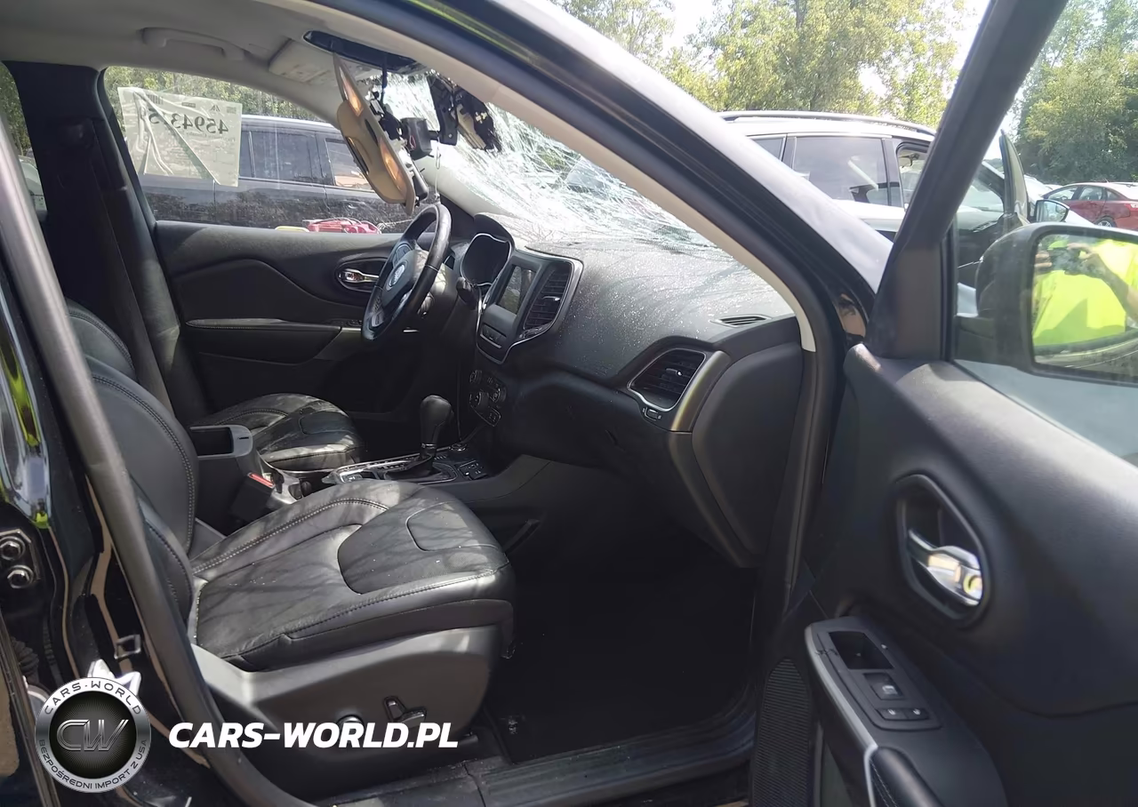 2021 Jeep Cherokee Latitude Lux 4X4 VIN:1C4PJMMX9MD160029 - 5