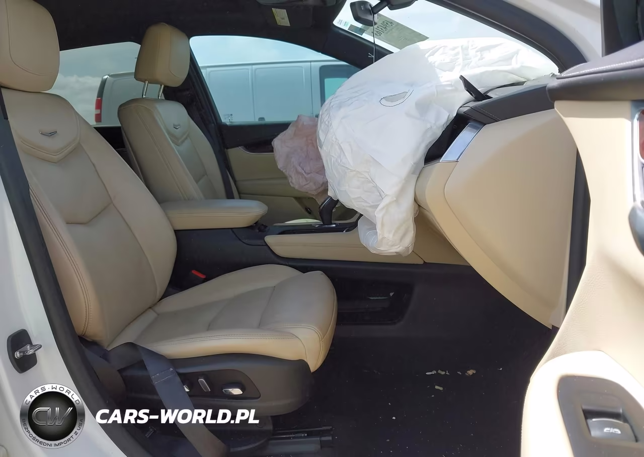 2017 Cadillac Xt5 Luxury VIN:1GYKNBRS3HZ202195 - 5