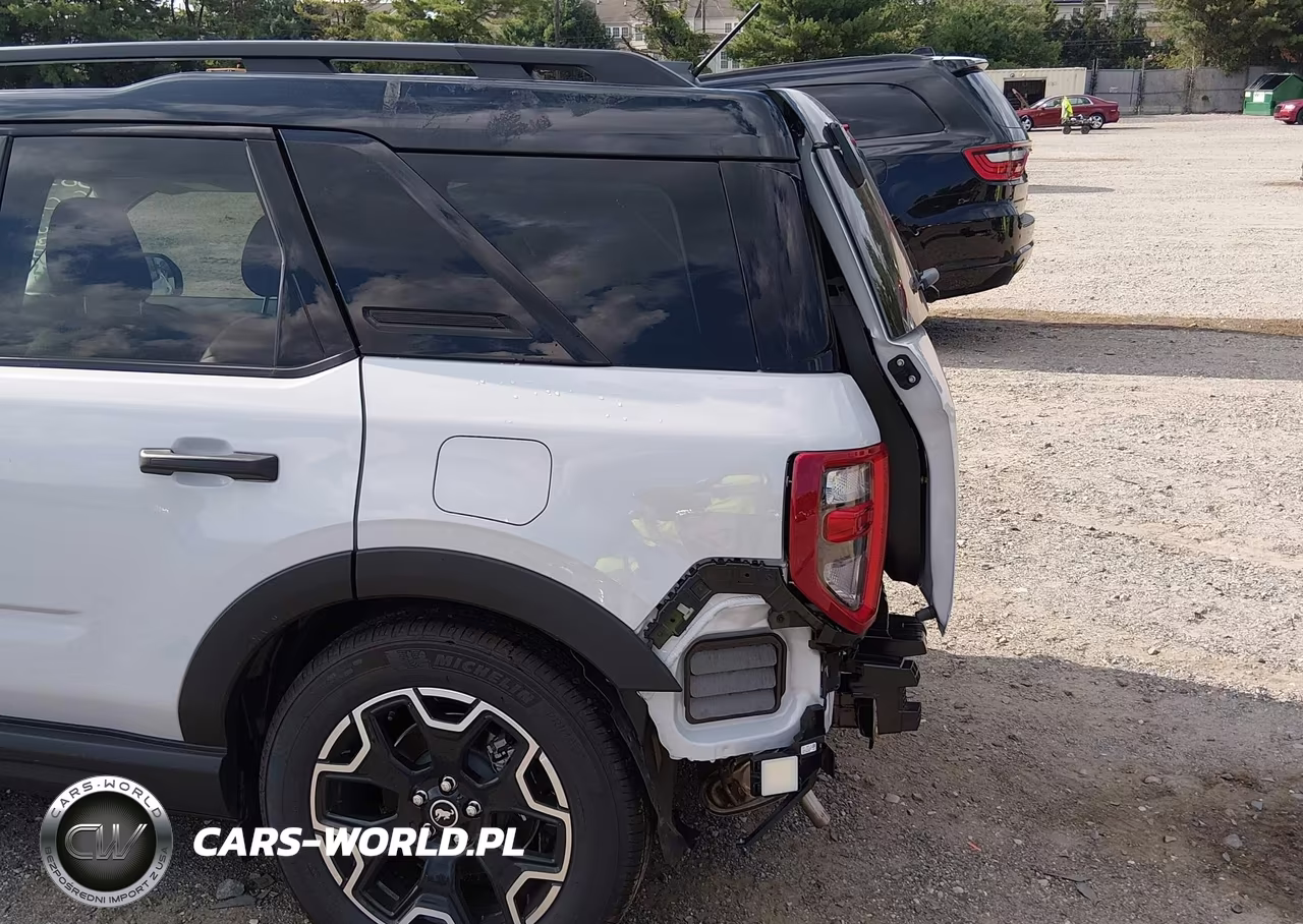 2026 Ford Bronco Sport Outer Banks VIN:3FMCR9CN6TRE43302 - 19