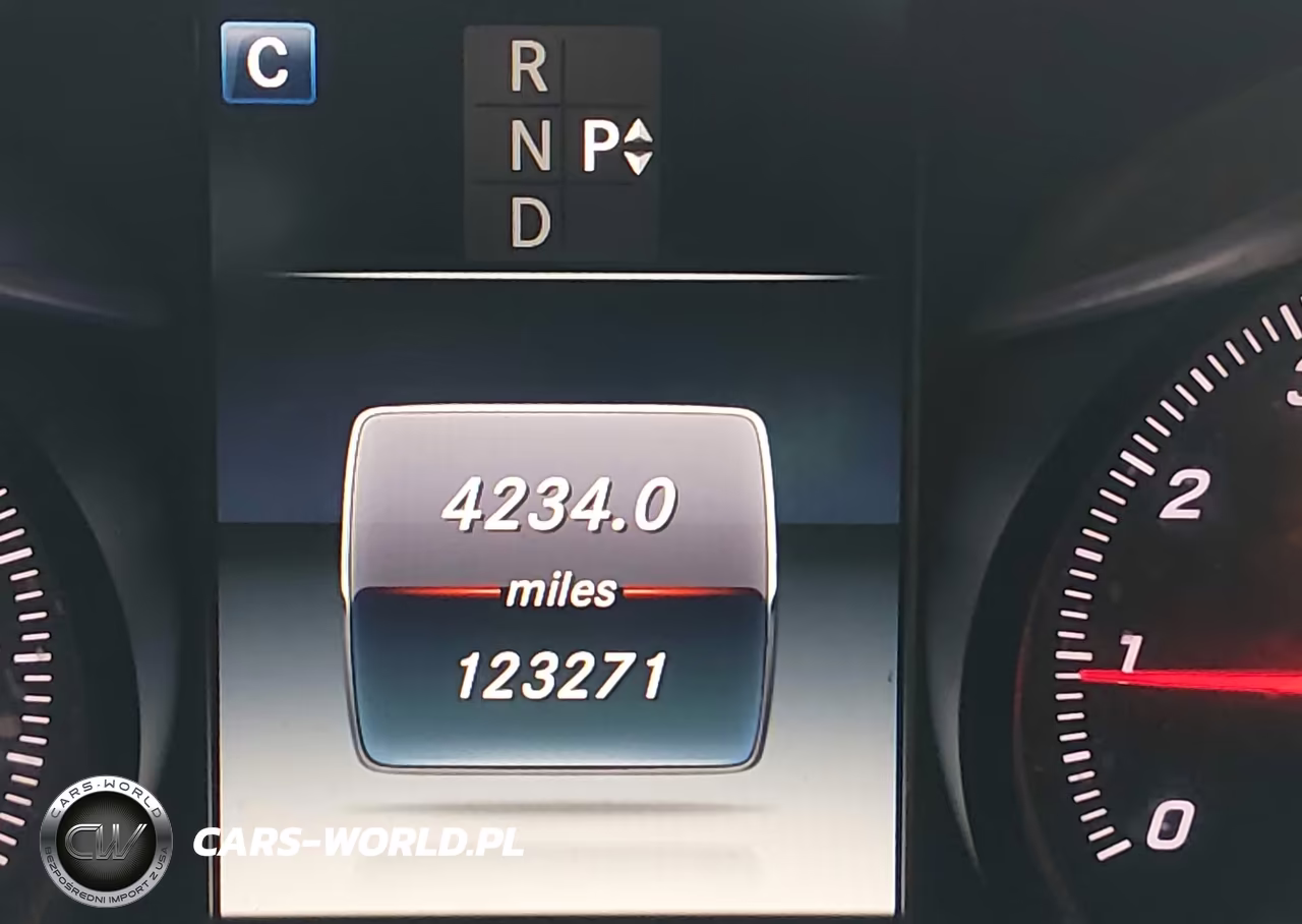 2017 Mercedes-Benz C 300 4Matic VIN:55SWF4KB3HU182934 - 15