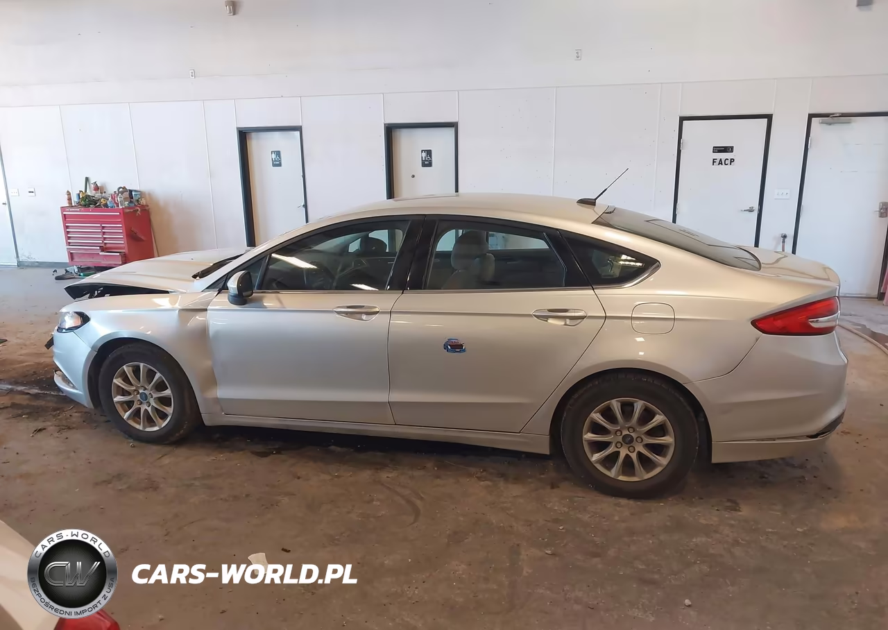2017 Ford Fusion S VIN:3FA6P0G72HR174694 - 14