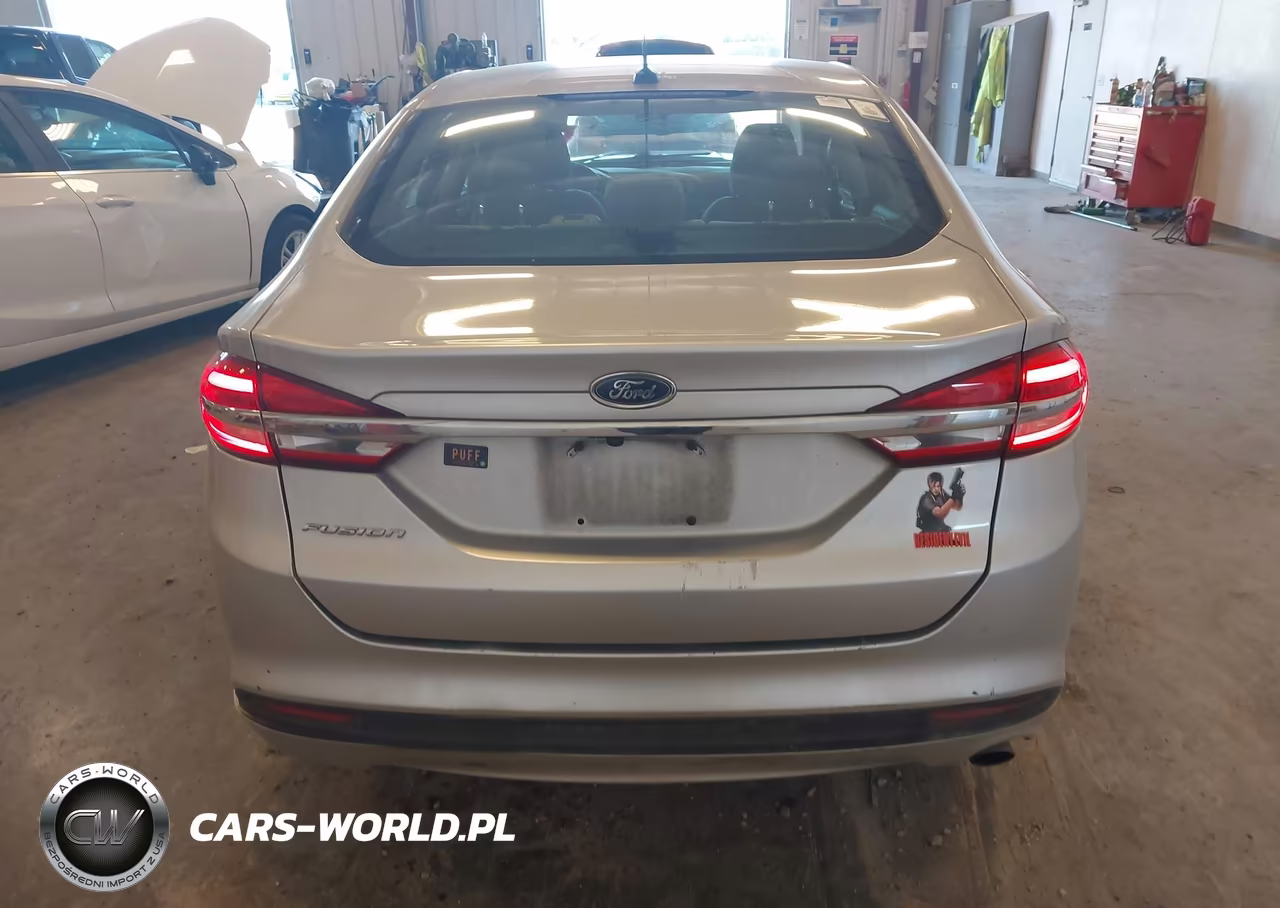 2017 Ford Fusion S VIN:3FA6P0G72HR174694 - 16