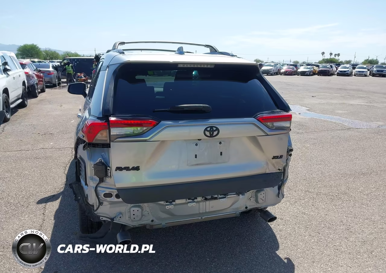 2023 Toyota Rav4 Xle VIN:2T3W1RFV3PW244004 - 17